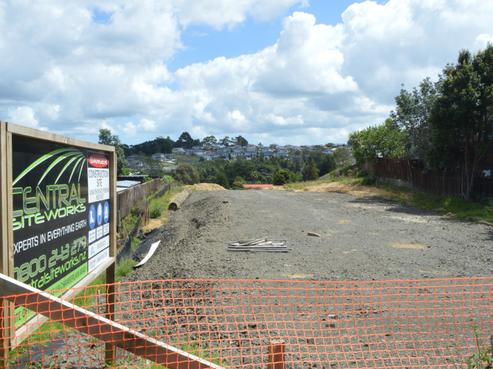 9 Chamberlain Road, Massey