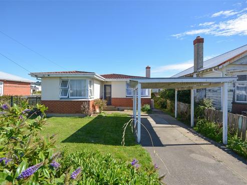 220 Bay View Road, South Dunedin