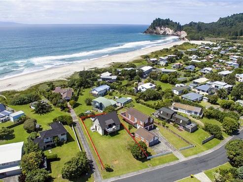 25 Kon Tiki Road, Whiritoa