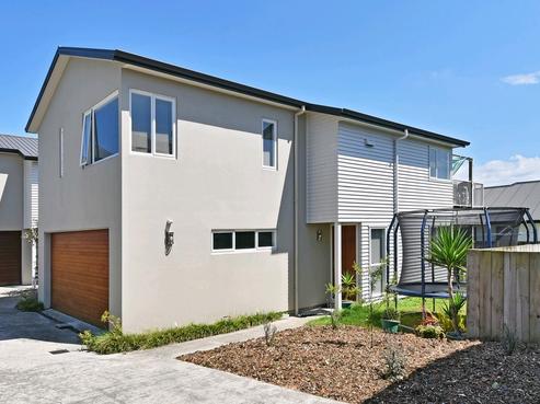 64B Wharf Road, Clarks Beach