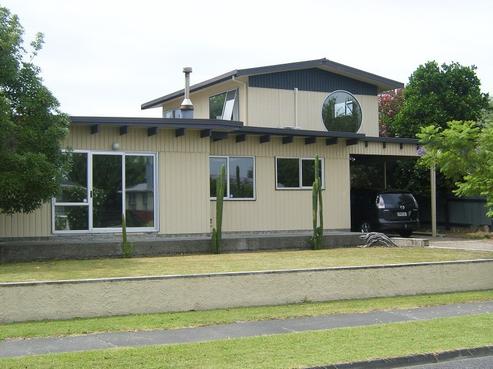 17 Shortland Street, Tamatea