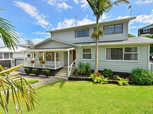 8 Bacot Place, Howick