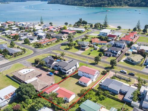 503 Harbour View Road, Whangamata