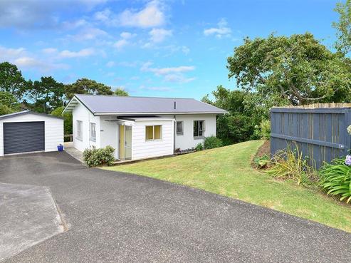 122A Matipo Road, Te Atatu Peninsula