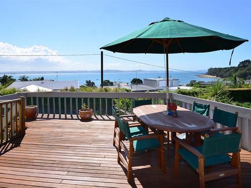 1050 Whangaparaoa Road, Tindalls Beach