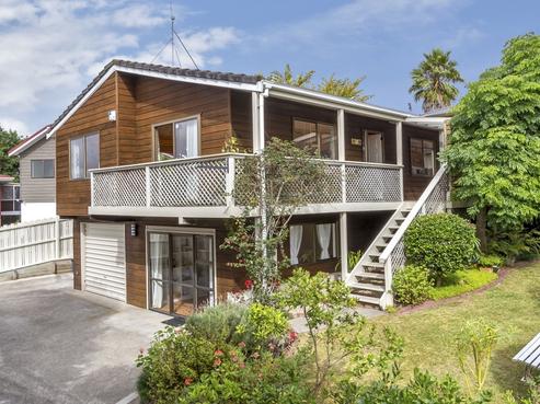 2/96 Gosford Drive, Botany Downs