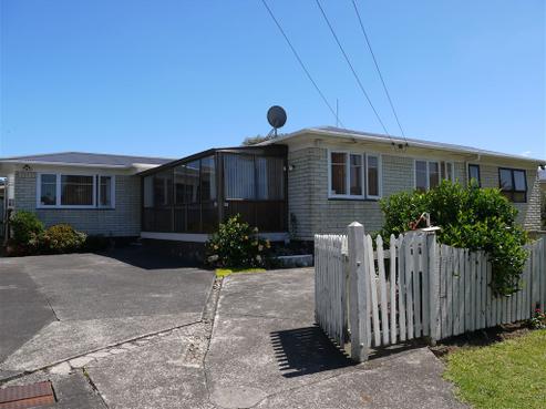 43 Franklyne Road, Otara
