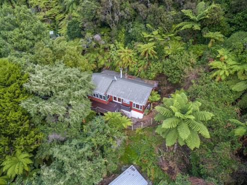 30 Wyndham Road, Pinehaven