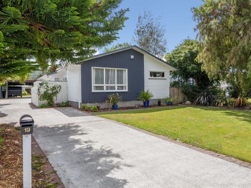 19 Molloys Road, Te Marua