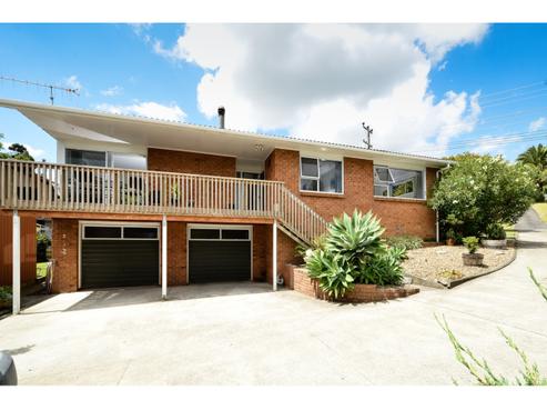 13 Hand Road, Helensville