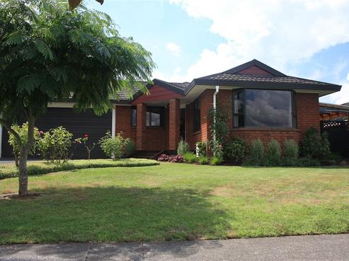 34 John Webb Drive, Glenview