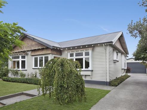 9 Roosevelt Avenue, Saint Albans