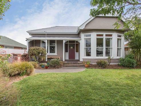 11 Torrens Road, Middleton