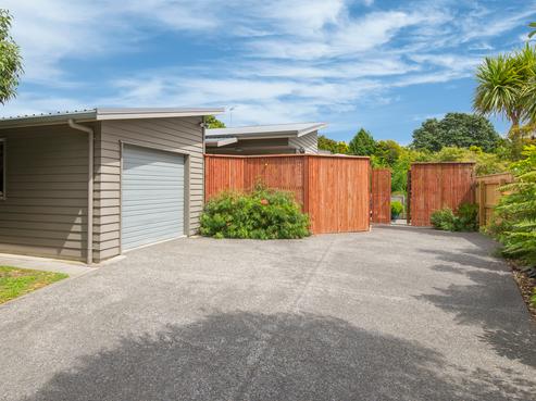 12 Fleetwood Grove, Waikanae