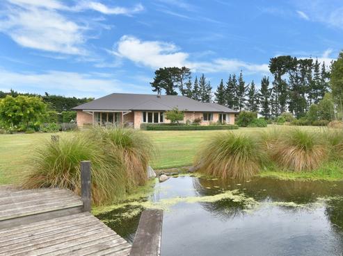 2425 South Eyre Road, West Eyreton