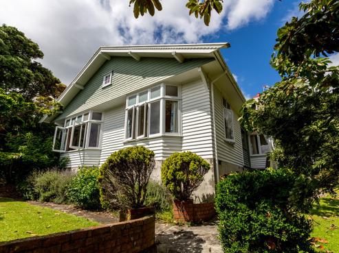 60 Waiwaka Terrace, Strandon