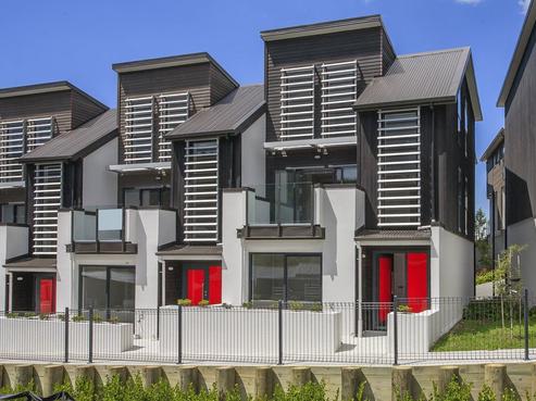 16 Mangrove Lane, Albany Heights