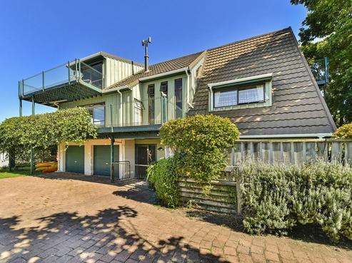 52 Carnoustie Drive, Wattle Downs