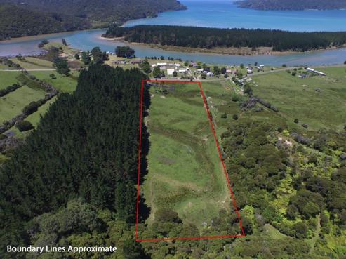 1415 Kennedy Bay Road, Tuateawa