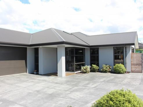 88 New Borman Road, Huntington