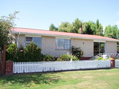 13 Dryden Street, Milton