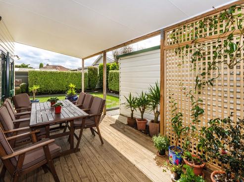 2/49 Wellington Street, Pukekohe