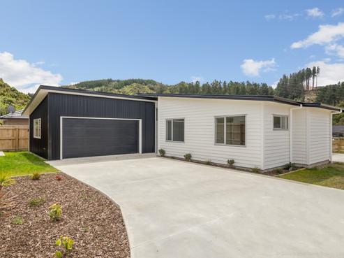 75 Riverstone Drive, Riverstone Terraces