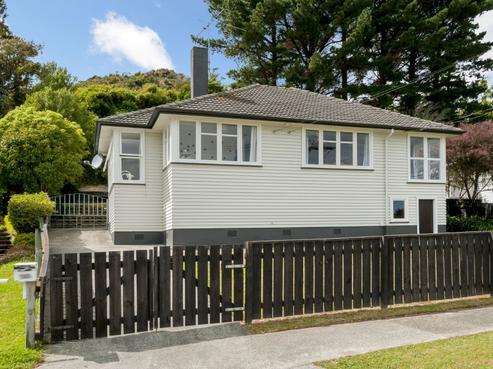 178 Waddington Drive, Naenae