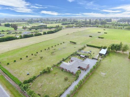 254 Easterbrook Road, Fernside