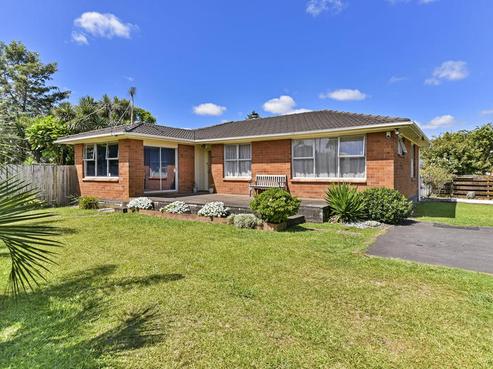 70 Beach Road, Pahurehure