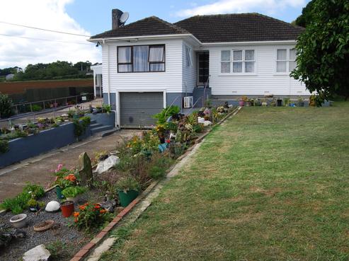 61 Blake Road, Pukekohe
