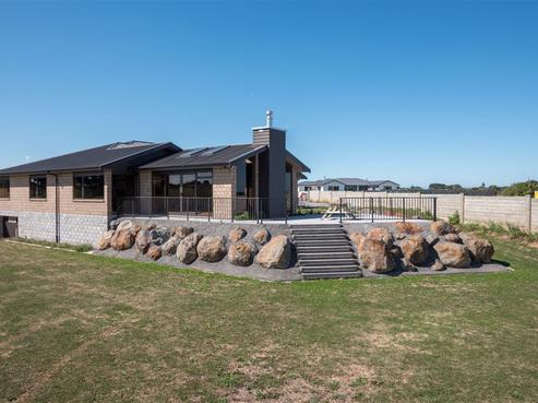 9 Larlin Heights, Hawera