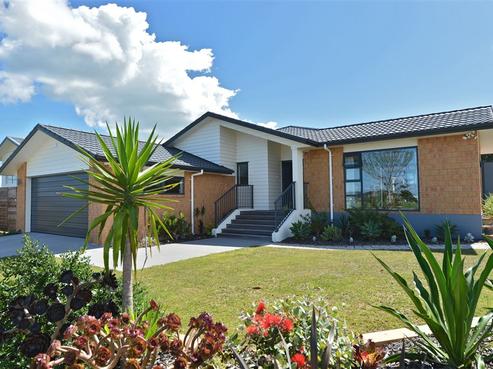 26 Stace Hopper Drive, One Tree Point
