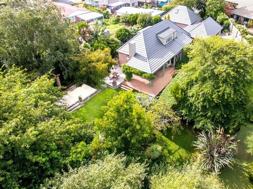 7 Fountainhead Lane, Hillmorton