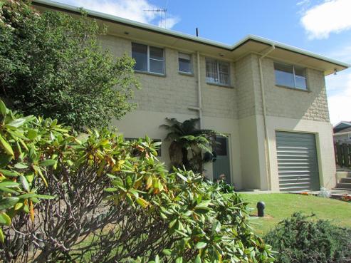 12 Clyde Carr Crescent, Waimataitai