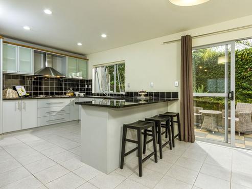 27A Aorangi Place, Birkenhead