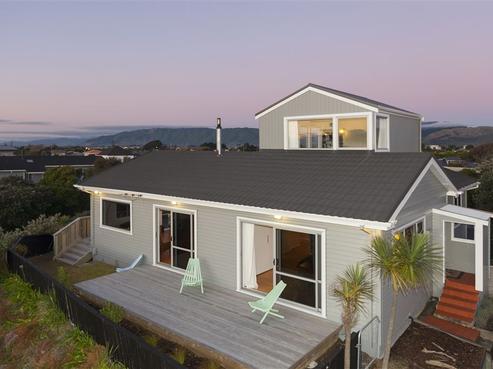 110 Manly Street, Paraparaumu Beach