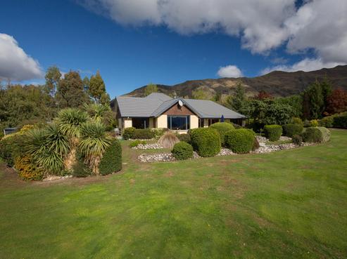 38 Studholme Road, Wanaka