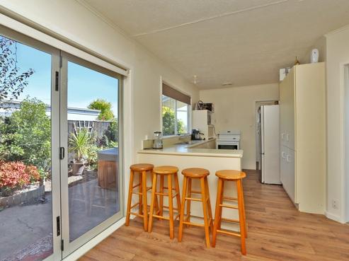 12 Durham Drive, Havelock North