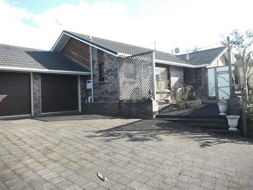 61 Karina Road, Merrilands