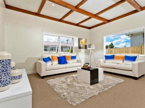 11B Bamboo Grove, Kelston