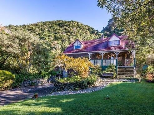 8 Bridge Road, Birchville