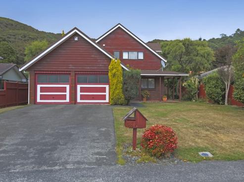 38 Waddington Drive, Naenae
