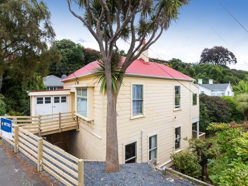 13 Littlebourne Road, Roslyn