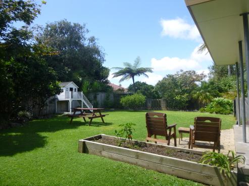 2/5 Carr Street, Kamo