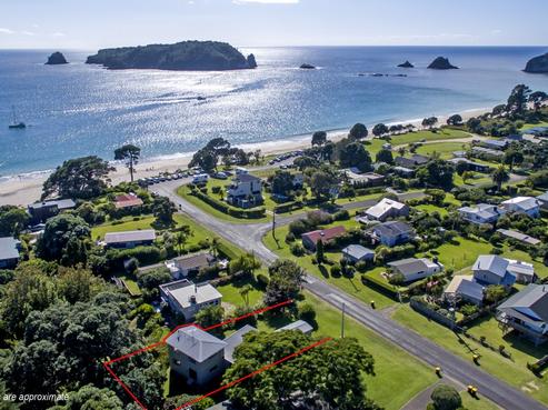 22 Hahei Beach Road, Hahei