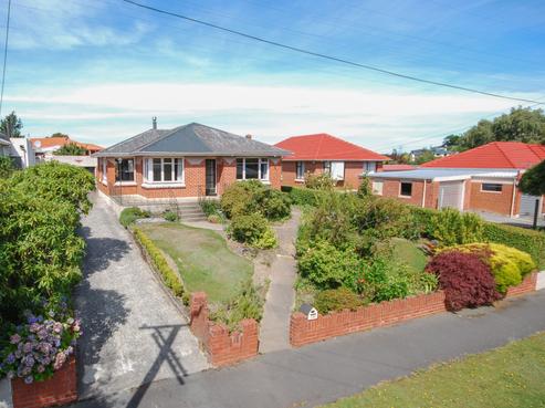 122 Centennial Avenue, Helensburgh