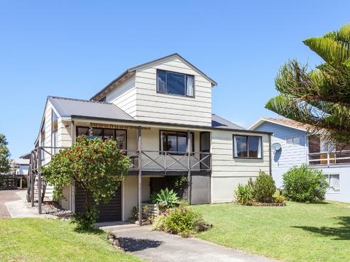 102 Marie Crescent, Whangamata