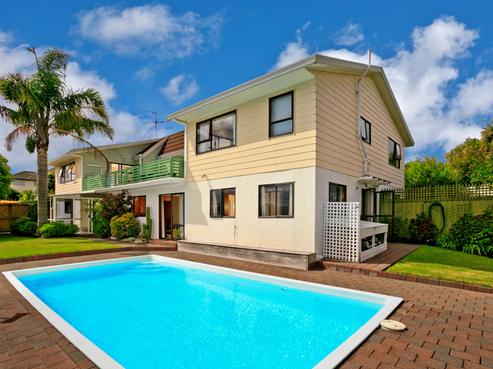 82B Pupuke Road, Hillcrest