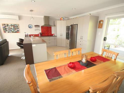 5 Gemini Place, Kawaha Point